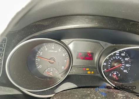 2015 Kia Sedona Lx z USA, uszkodzony, nr VIN KNDMB5C18F6068601